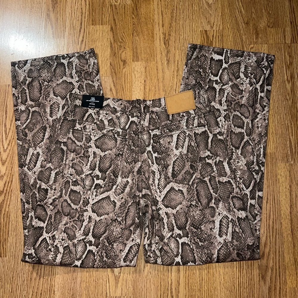Snakeskin Jeans - Picture 4 of 5